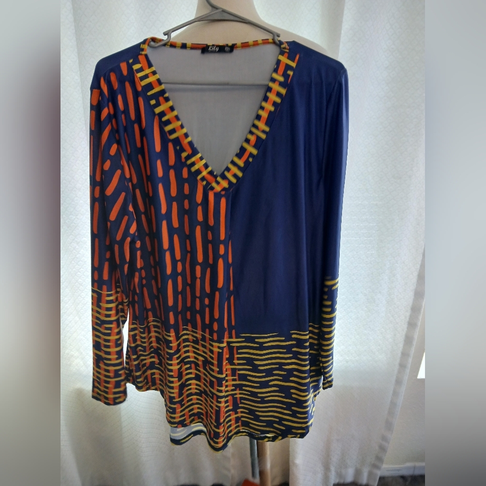 Lily V-Neck Long Sleeve Top - Navy and Orange 2X